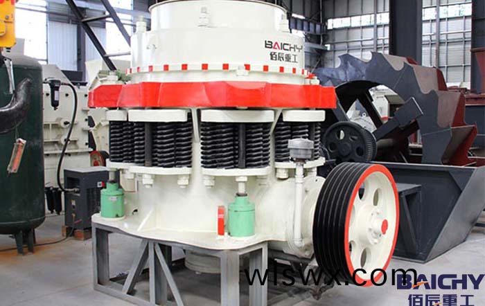 石料破碎廠中(zhong)的(de)圓錐破碎機